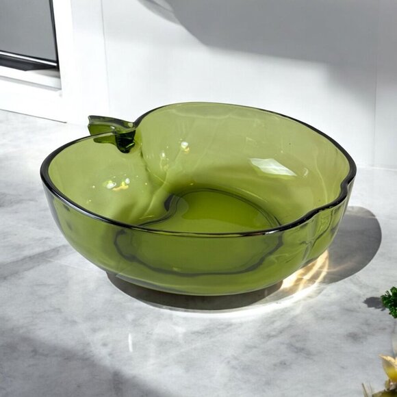 Hazel Atlas Large Apple-Shaped Green Glass Fruit Bowl Centerpiece Decor 10" - Picture 1 of 9